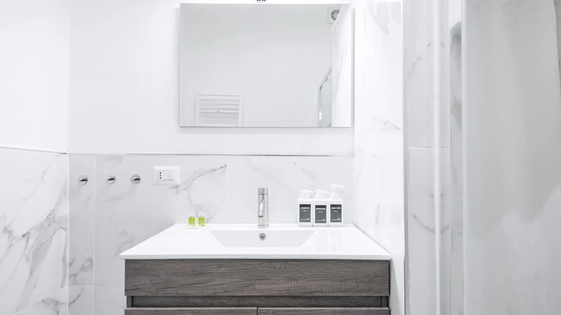 Easylife - Moderno Appartamento Vicino A Loreto Milan 0*,  Italy